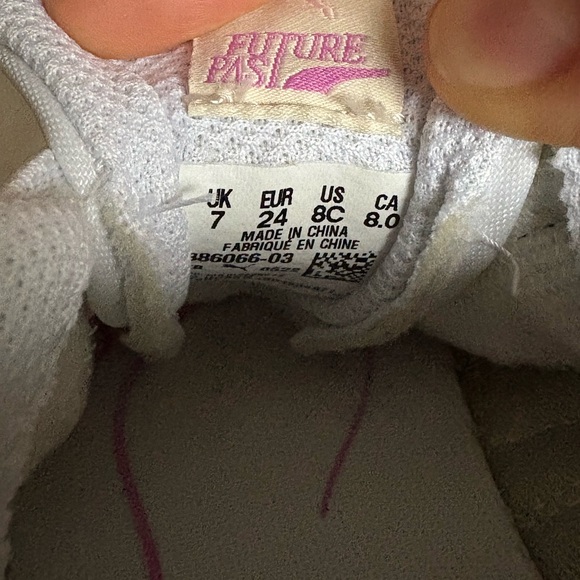 Puma toddler sneakers, size 8 - Picture 6 of 6